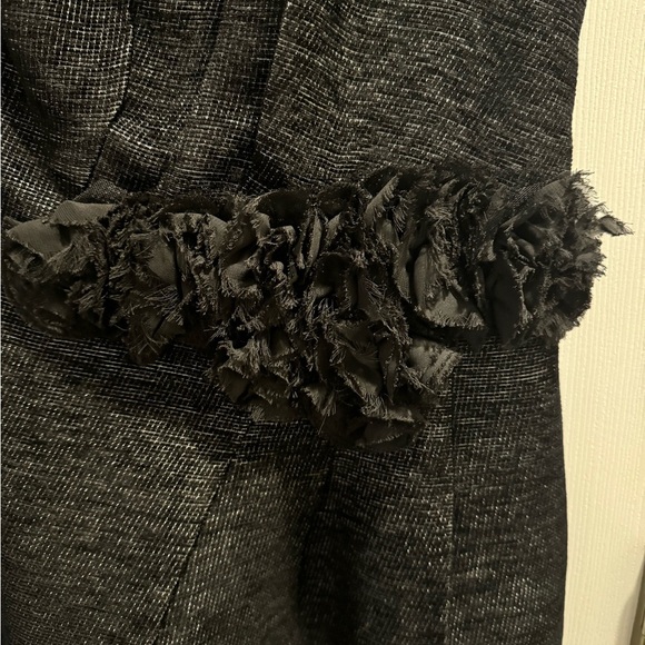 Gorgeous tweed David Meister dress with statement waist - Picture 2 of 5
